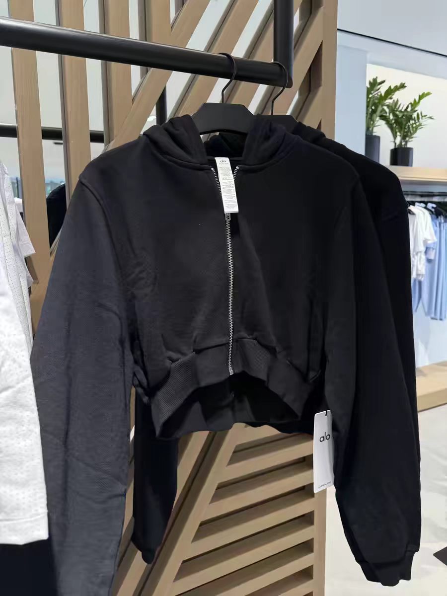 Women's Cropped Hooded Yoga Jacket – Slim Zip-Up Sports Top